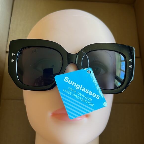 Square Frame Sunglasses Black 100% UVA UVB Protection - Picture 4 of 10